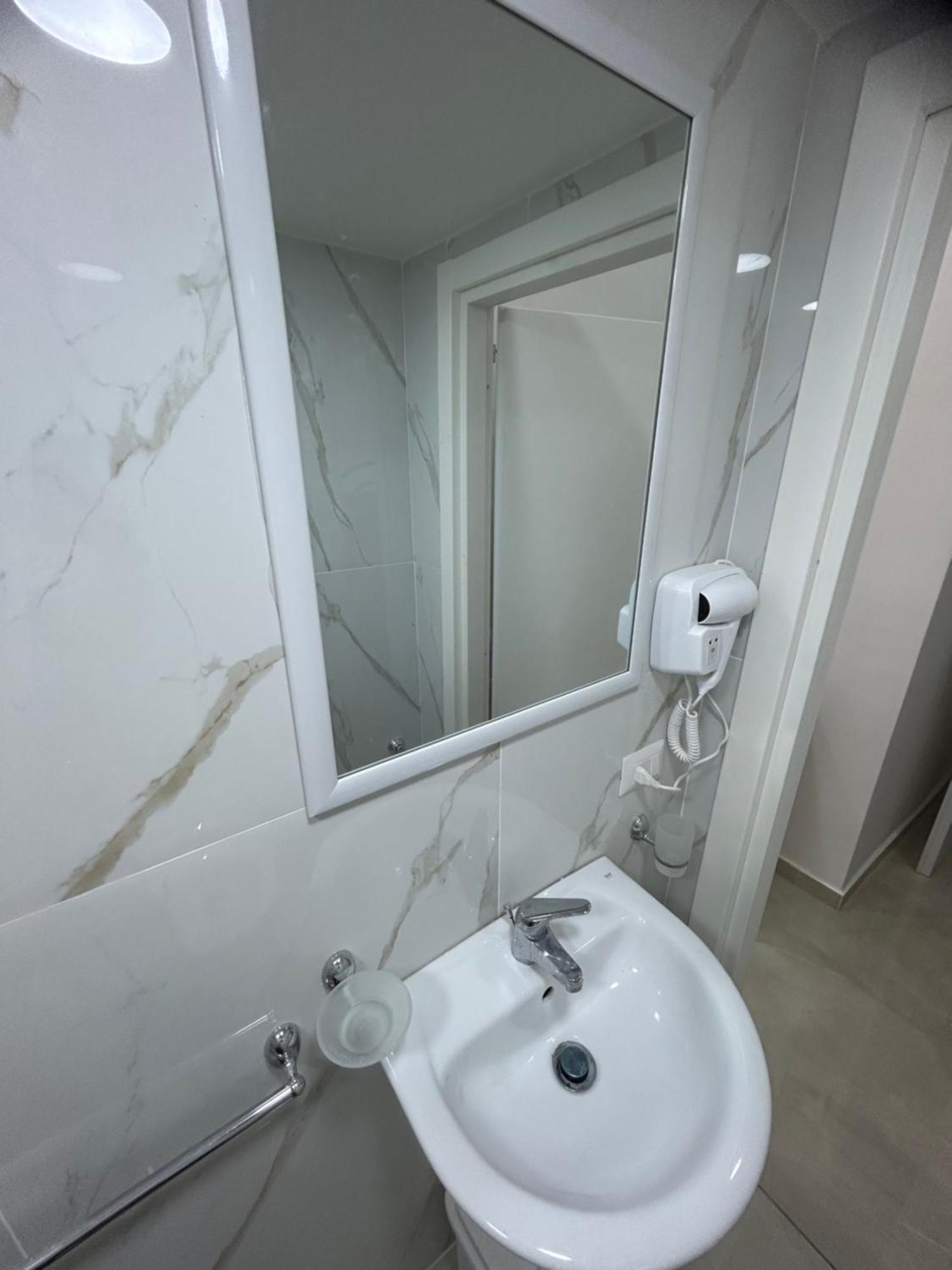 Luxury Rooms Carbonara 95 เนเปิลส์ ภายนอก รูปภาพ