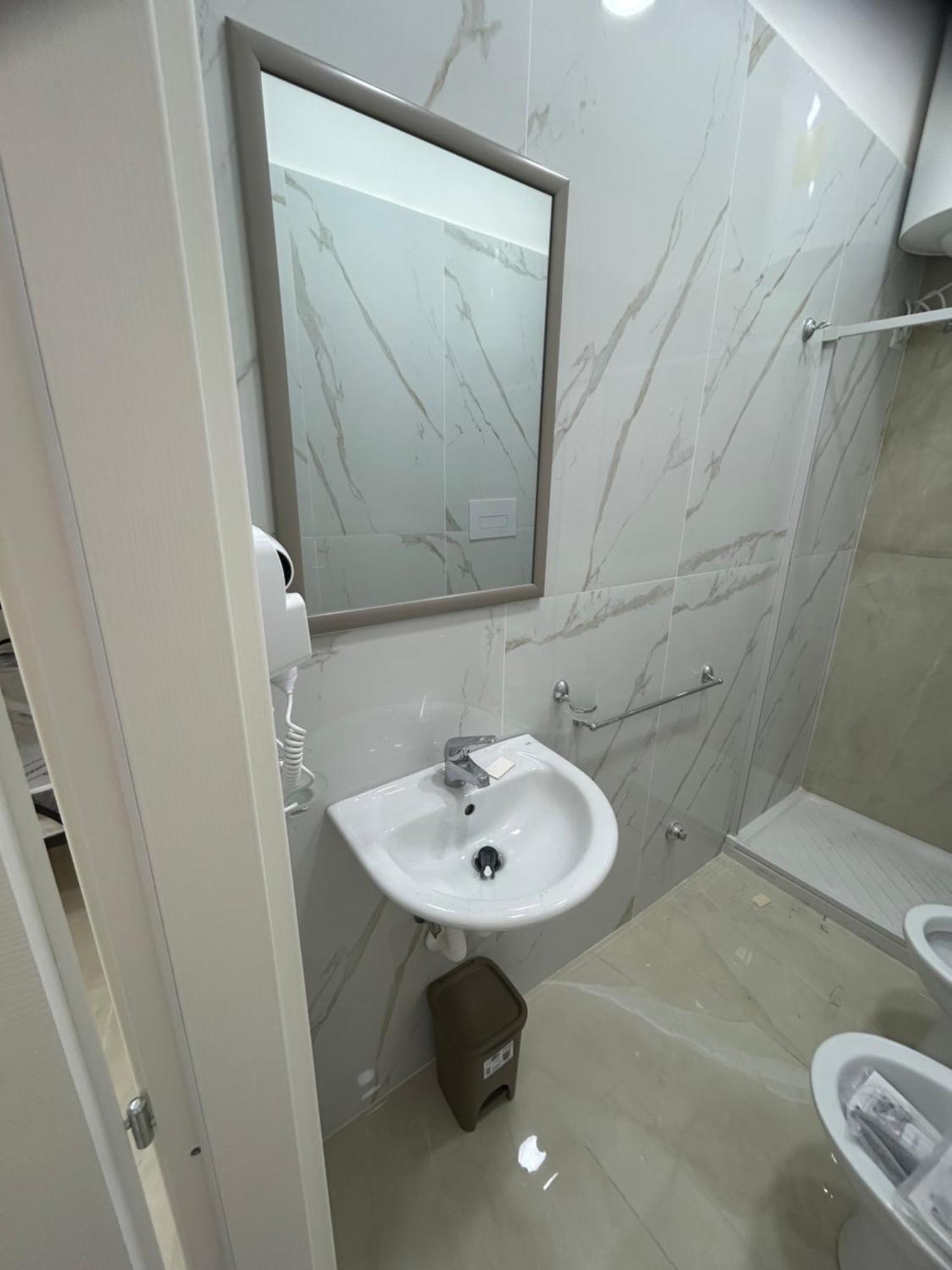 Luxury Rooms Carbonara 95 เนเปิลส์ ภายนอก รูปภาพ