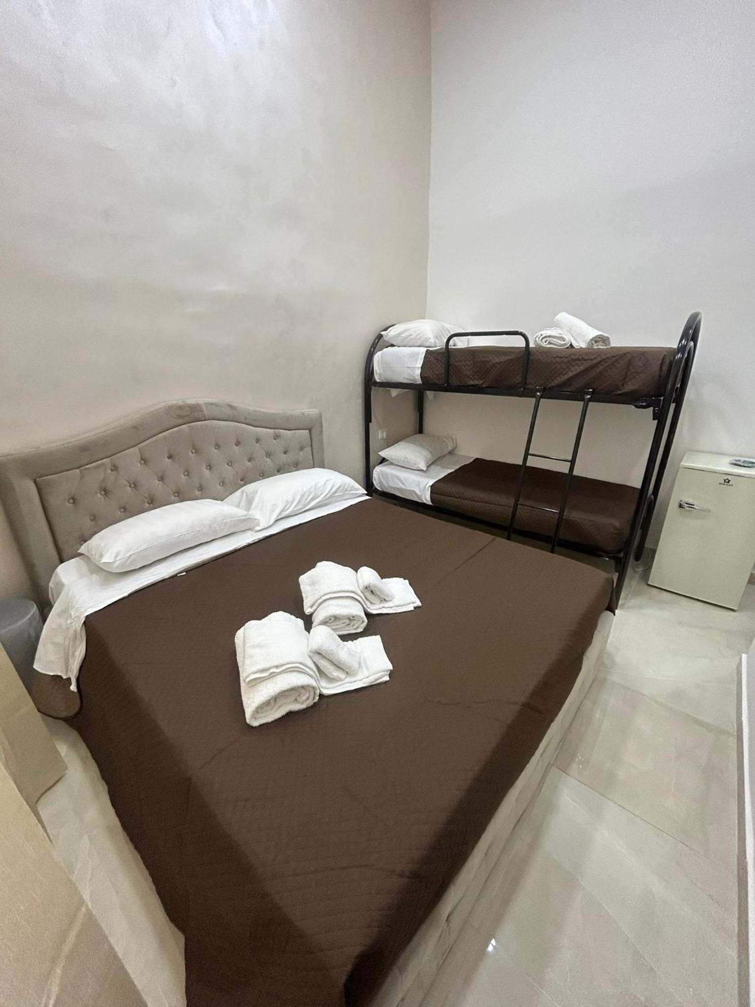 Luxury Rooms Carbonara 95 เนเปิลส์ ภายนอก รูปภาพ